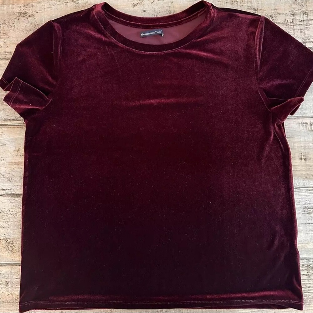 ABERCROMBIE & FITCH Wine Velvet T-Shirt short sleeve Holiday Casual. Size XL